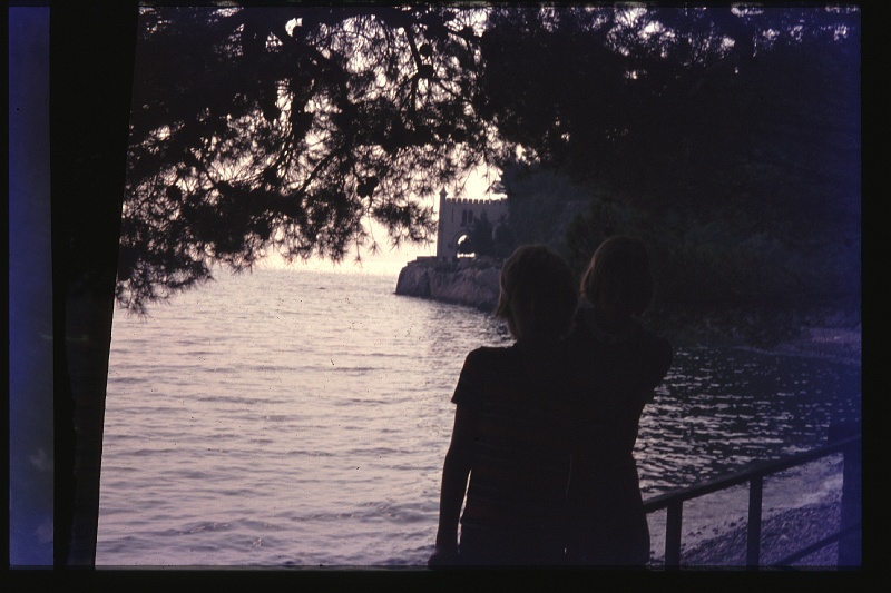 25.Miramare jul 1975 Marion,Peter.JPG